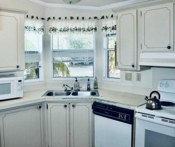 1992 Manufactured Home