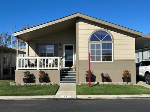 2002 Silvercrest LBD4020 Mobile Home