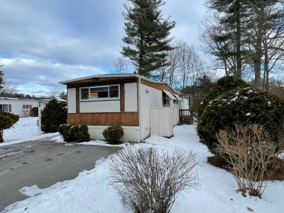 Photo 4 of 14 of home located at 4 Clovercrest Drive Nashua, NH 03062