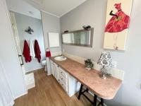 1990 PALM Manufactured Home