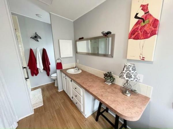 1990 PALM Manufactured Home