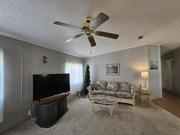 1990 Palm Harbor Mobile Home