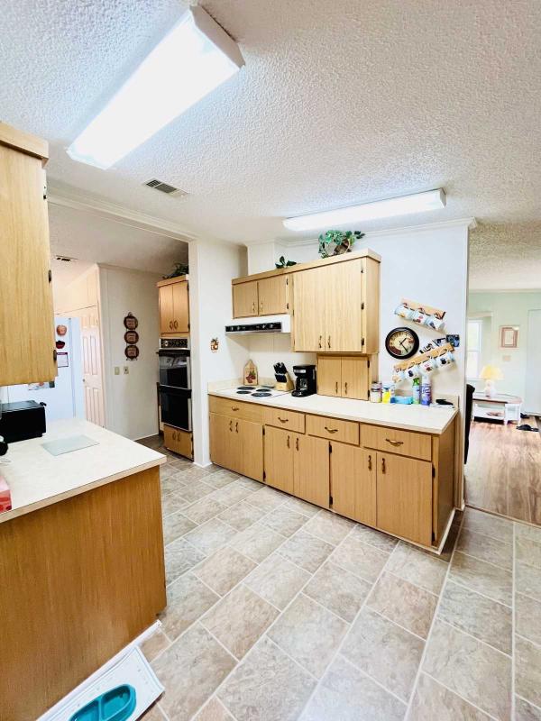 1988 Coro Manufactured Home