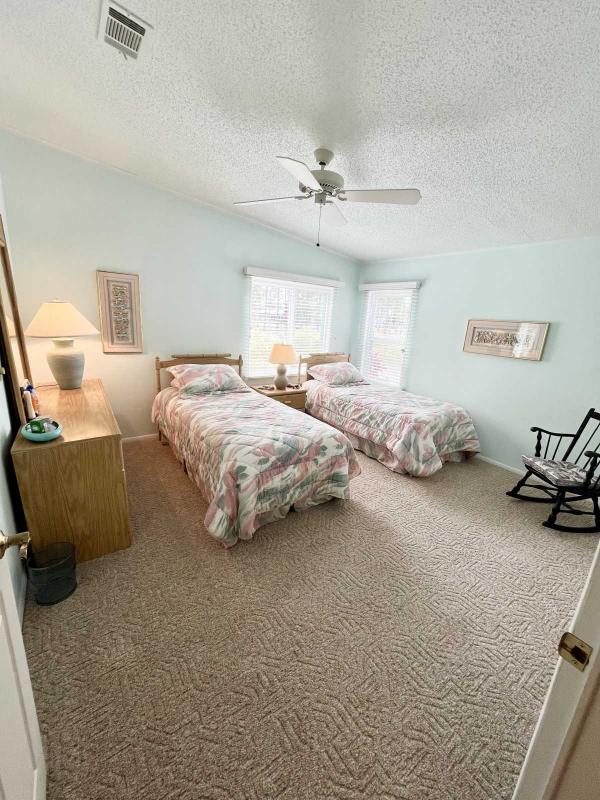 1988 Coro Manufactured Home