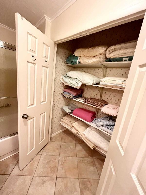 1988 Coro Manufactured Home