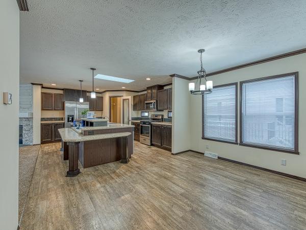 2022 Adventure 31 Mojave 4563E  Home