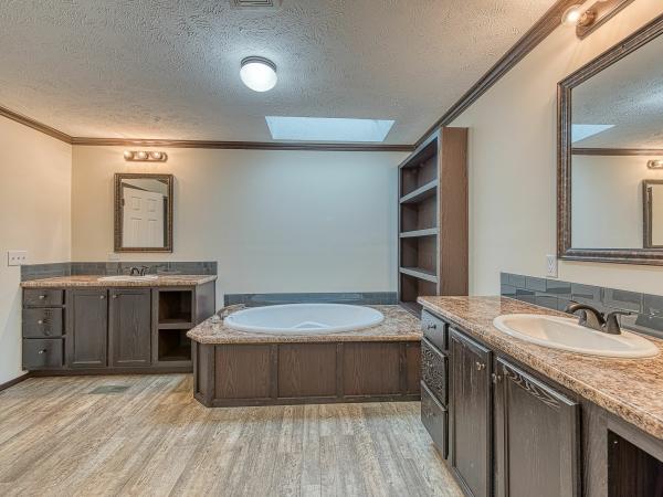 2022 Adventure 31 Mojave 4563E  Home
