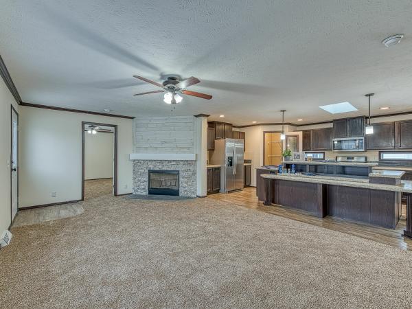 2022 Adventure 31 Mojave 4563E  Home