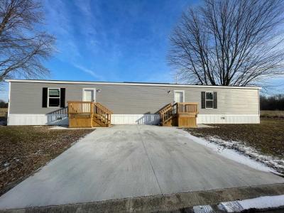 Mobile Home at 808 Carriage Lane Estate Streator, IL 61364