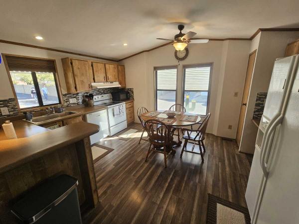 1987 Cavco Manufactured Home