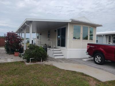 Mobile Home at 8615 Bayshore Rd Lot 118 Palmetto, FL 34221