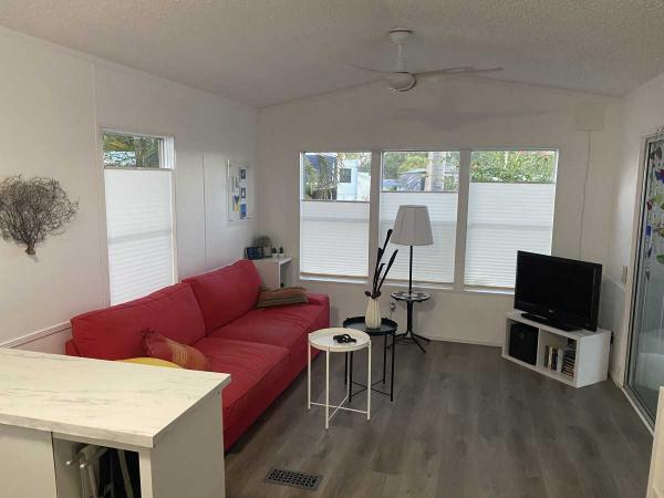 1993 1BR/1BA Mobile Home