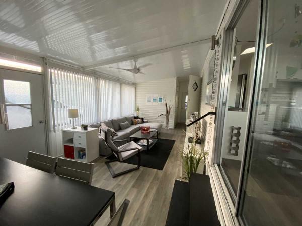 1993 1BR/1BA Mobile Home