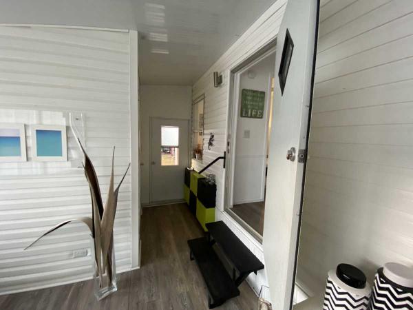 1993 1BR/1BA Mobile Home