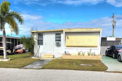 Mobile Home at 255 Netherland North Fort Myers, FL 33903