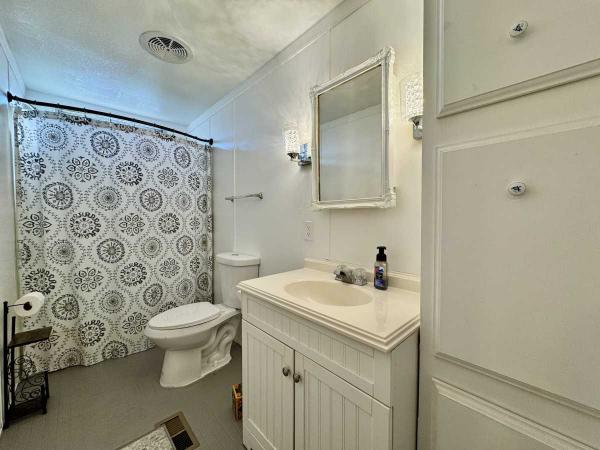 1980 Manufactured Home
