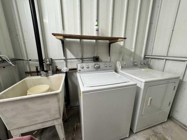 1980 Manufactured Home