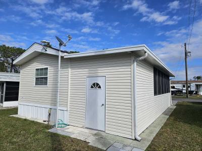 Photo 5 of 45 of home located at 8039 Old Cr 54 Lot 26 New Port Richey, FL 34653