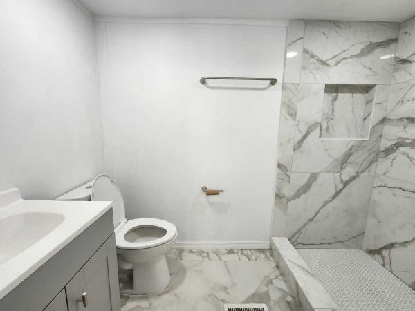 1985 CLAR Manufactured Home