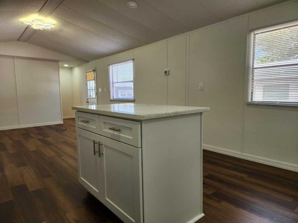 1985 CLAR Manufactured Home