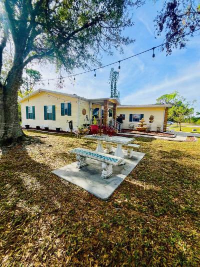 Mobile Home at 10561 Circle Pine Rd. North Fort Myers, FL 33903