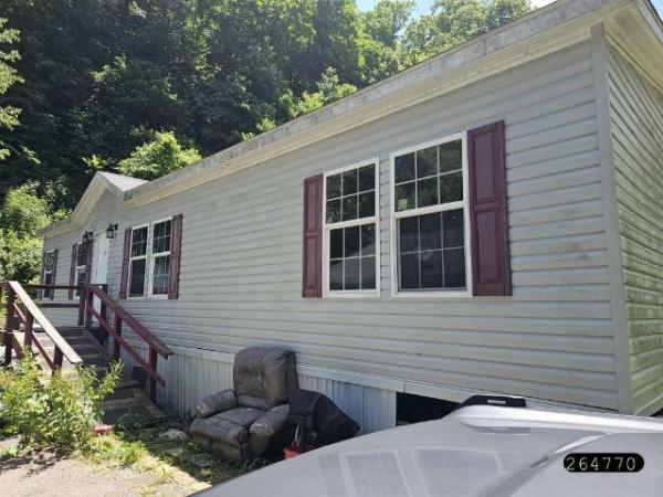 Photo 1 of 2 of home located at 267 Leatherwood Rd Bergoo, WV 26298