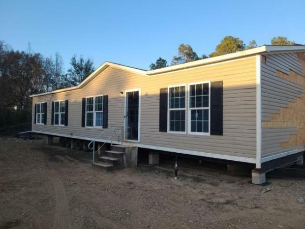 Photo 1 of 1 of home located at Farris Mobile Homes Of Laurel 12 Highway 28 W Laurel, MS 39443