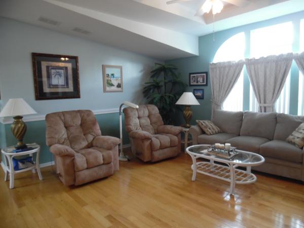 2005 Homes of Merit Mobile Home