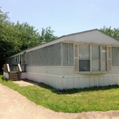 Mobile Home at 1109 Cambridge Court Lot #50 Greenville, TX 75401