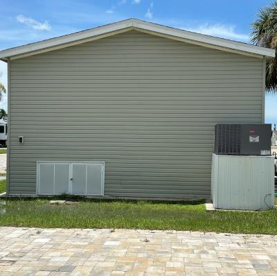 Photo 5 of 15 of home located at 19333 Summerlin Rd #206 Fort Myers, FL 33908