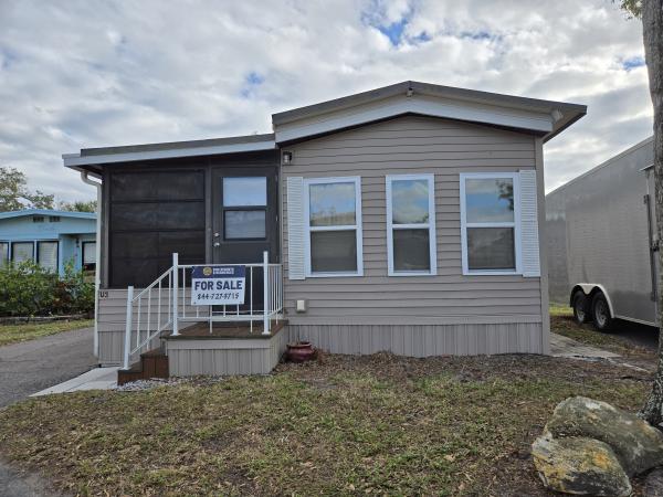 1985 Mobile Home