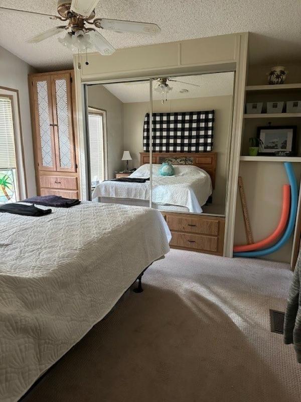 1992 Mobile Home