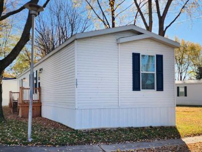 Mobile Home at 3201 Westshore Dr. Lot 101 Bay City, MI 48706