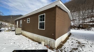 Photo 5 of 19 of home located at 1793 Sycamore Rd Pikeville, KY 41501