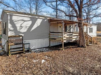 Mobile Home at Hc 33 Box 108C Compton, AR 72624