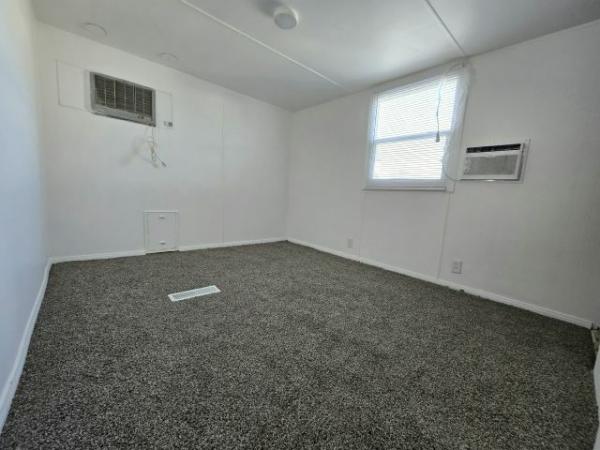 1963 CHAMPION Manufactured Home