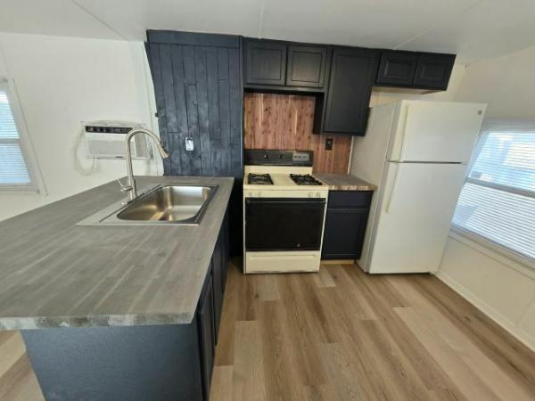 1963 CHAMPION Manufactured Home