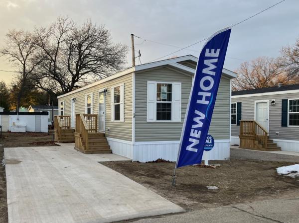 2024 Champion Home Builders, Inc. mobile Home