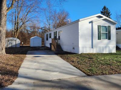 Mobile Home at 3167 Eastshore Dr. Lot 61 Bay City, MI 48706