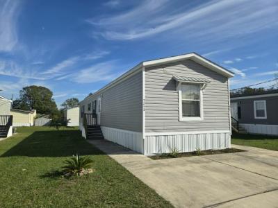 Mobile Home at 7213 Greenbrier Village Road Lakeland, FL 33810