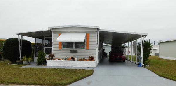 Photo 1 of 2 of home located at 6404 Honolulu Drive Bradenton, FL 34207