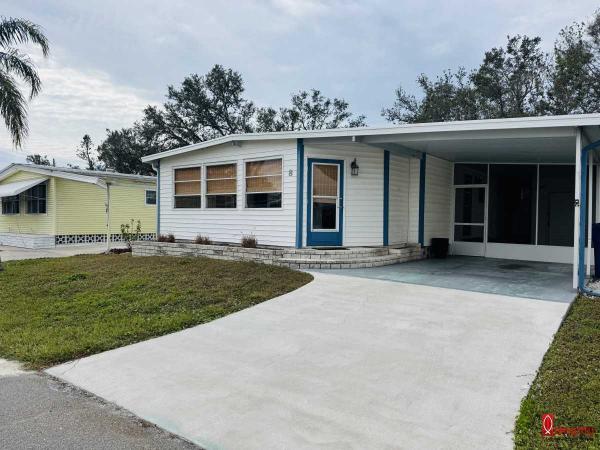 Photo 1 of 2 of home located at 8 Tahitian Drive Ellenton, FL 34222