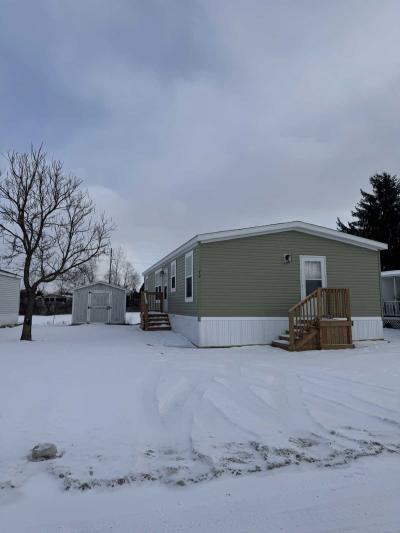 Mobile Home at 72 Hunters Rill Lapeer, MI 48446