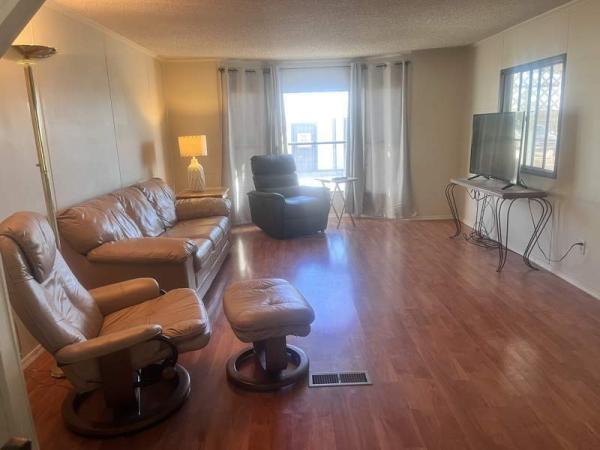 1986 Palm Harbor Manufactured Home