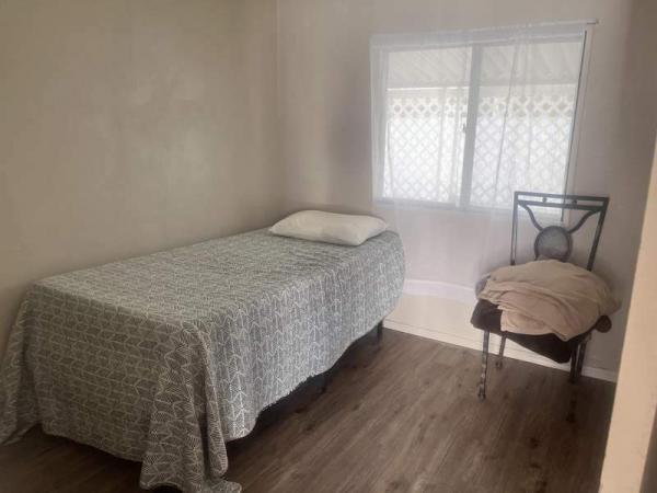 1986 Palm Harbor Manufactured Home
