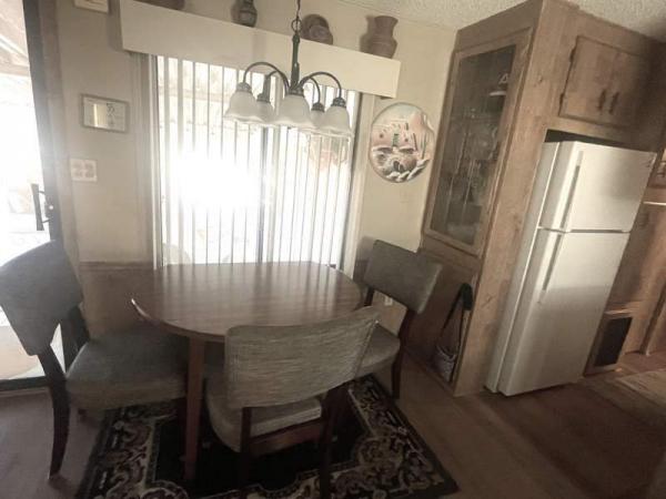 1986 Cavco Manufactured Home