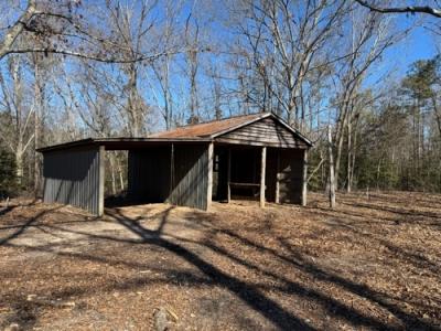 Photo 4 of 25 of home located at 618 George Alewine Rd Due West, SC 29639