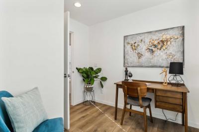 Photo 5 of 10 of home located at 5201 W Camelback Rd Phoenix, AZ 85031