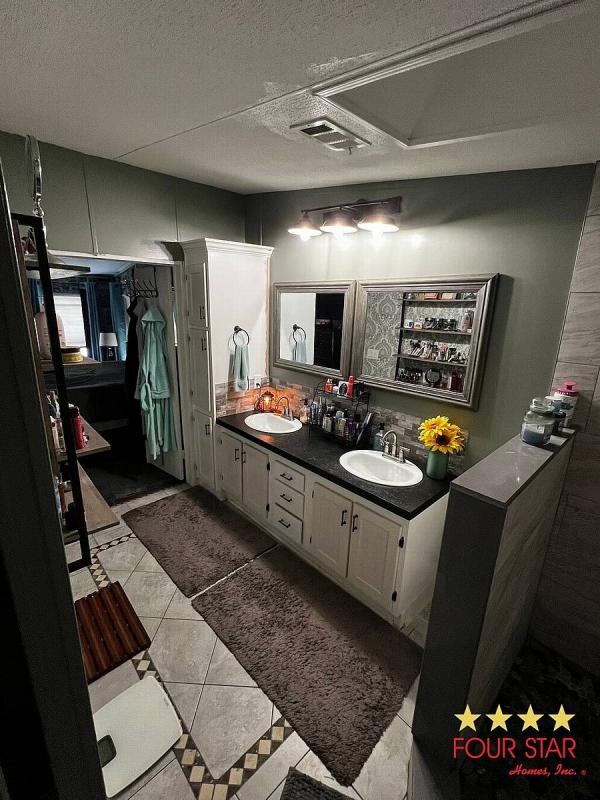2000 SKYL  Home