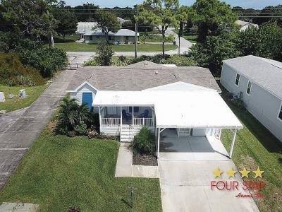 Mobile Home at 1106 W Lakeview Dr Sebastian, FL 32958